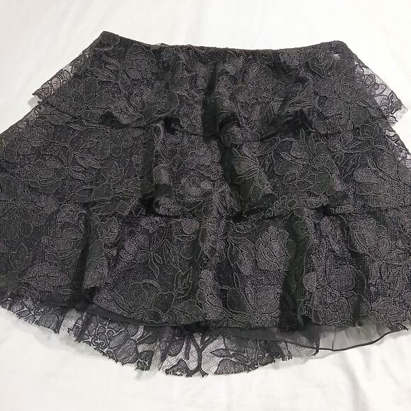 Sachin & Babi Black tiered lace mini skirt Designer XL measurements side-zip - Picture 1 of 13